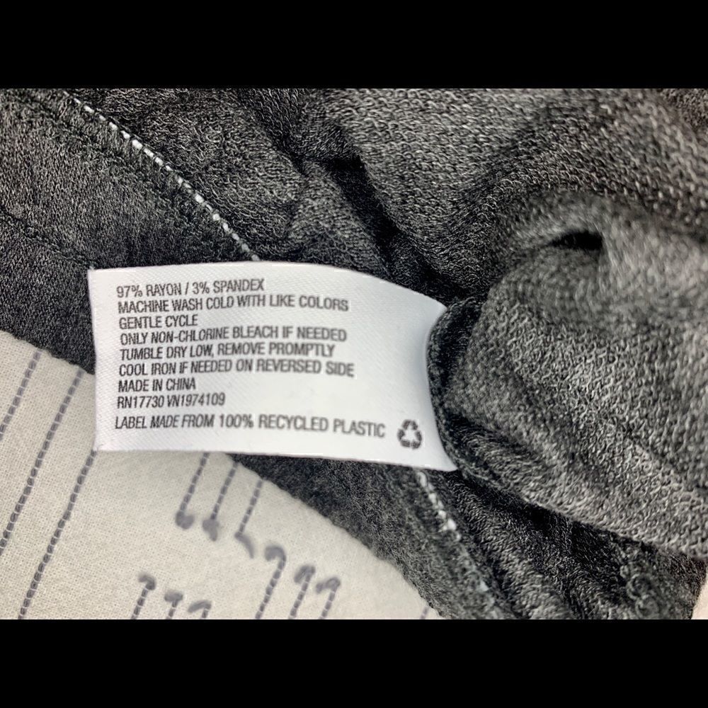 NWT Long Sleeve Crop Top - Picture 5 of 6